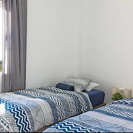 Apartment Fantastic 2-bed Close To The Sandy Beach