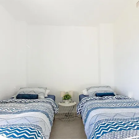 Fantastic 2-bed Close To The Sandy Beach Denia
