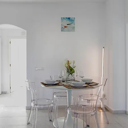 Fantastic 2-bed Close To The Sandy Beach Denia