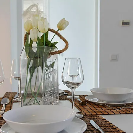 Fantastic 2-bed Close To The Sandy Beach